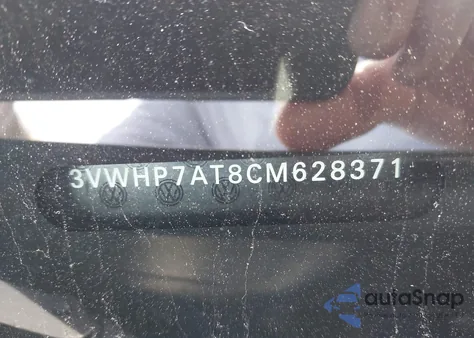 2012 Volkswagen Beetle 2.5L from USA, damaged, VIN 3VWHP7AT8CM628371